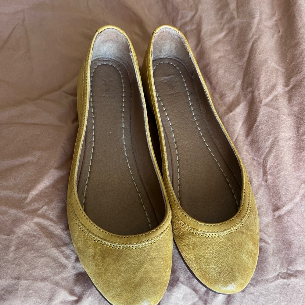 Women's Mustard Yellow Ballet Flats